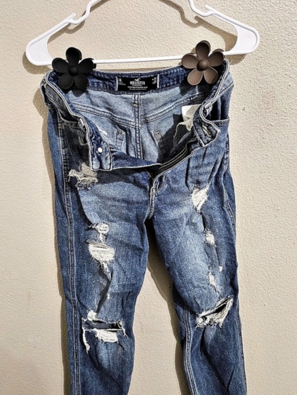Hollister Ultra High-Rise Mom Straight Distressed Blue Jeans Waist 26/27